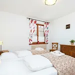 Osada Gubalowka By Renters *
